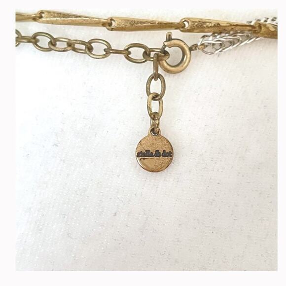 Stella & Dot Goldtone and White Layered Necklace - Picture 2 of 3